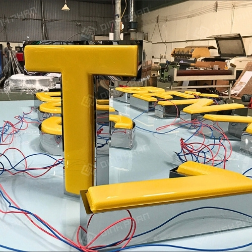 Chu mica ben xe BUS 1 Chu mica ben xe BUS 1