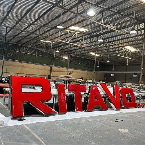 Chu mica hut noi dep