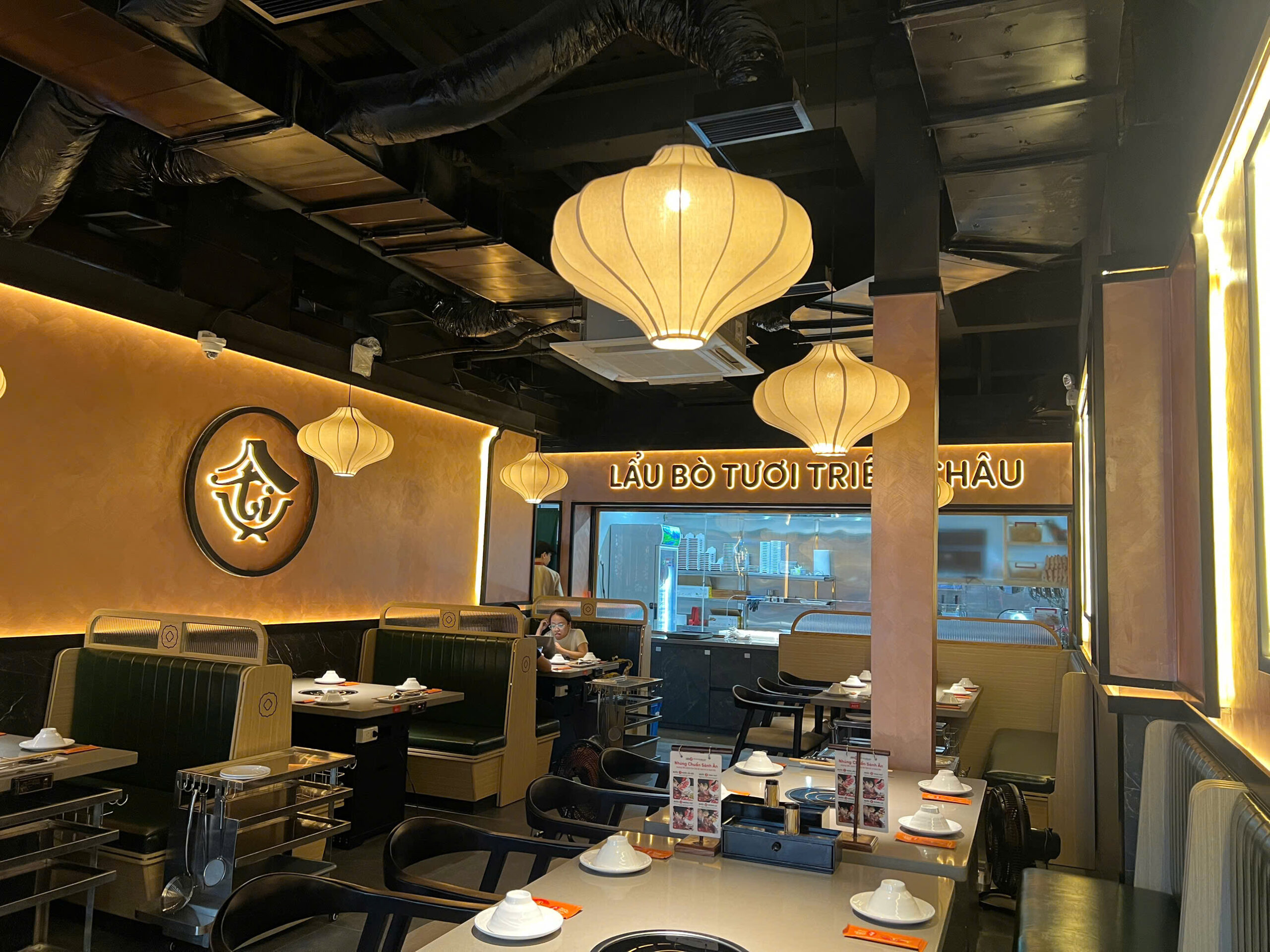 bảng hiệu inox Đinh Phan 1 bang hieu inox Dinh Phan 1 scaled