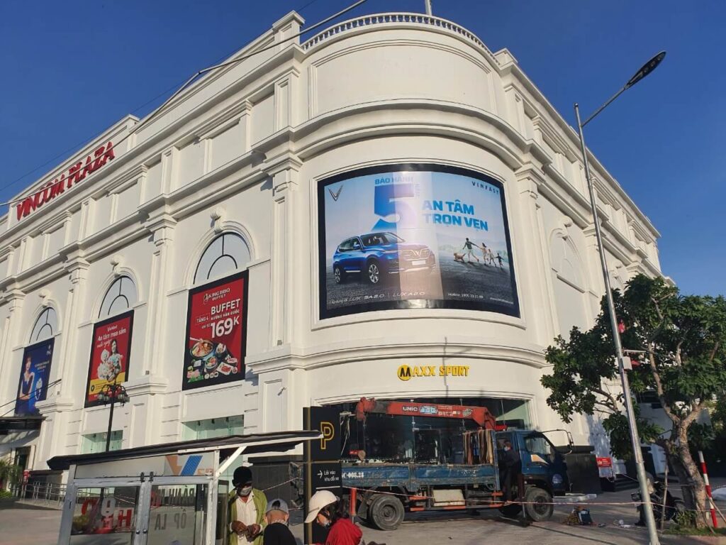 Bang Hieu Dung Dep 2025 11 In UV bảng hiệu