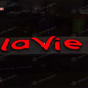 Chu inox trang mat mica 2