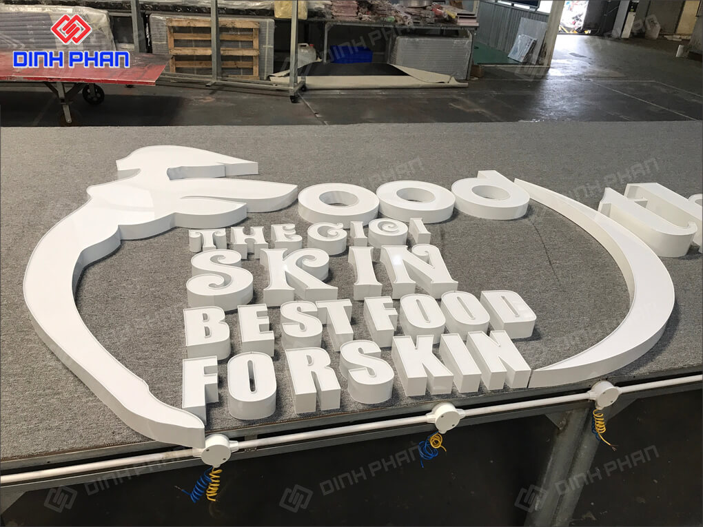 Chữ Nhôm mặt mica 