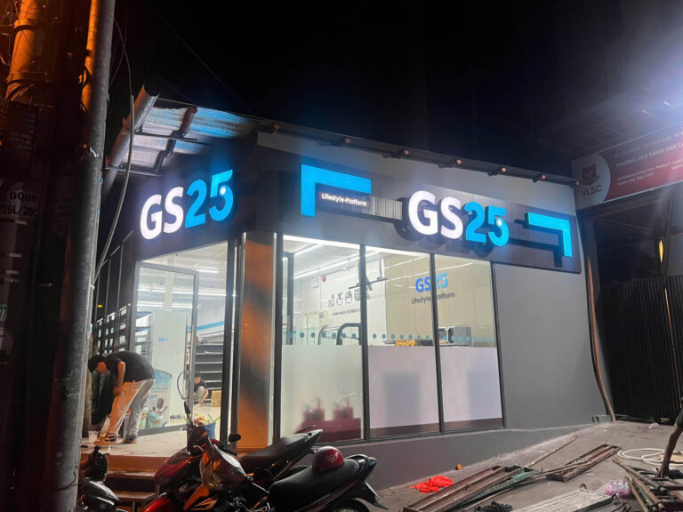 Dự án GS25 – Thiết Kế & Thi Công Hộp Đèn, Chữ Nhôm, In UV Cao Cấp