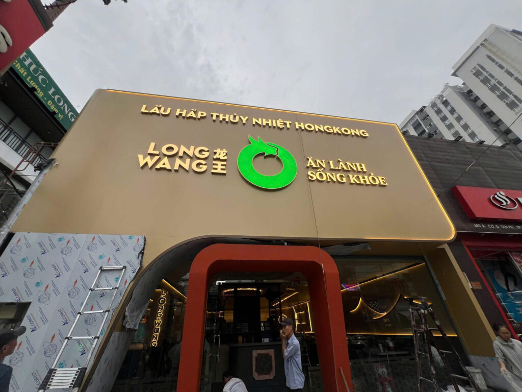 Lam bang hieu dep gia re TPHCM 44 Bảng hiệu mặt dựng Alu chữ inox nguyên khối