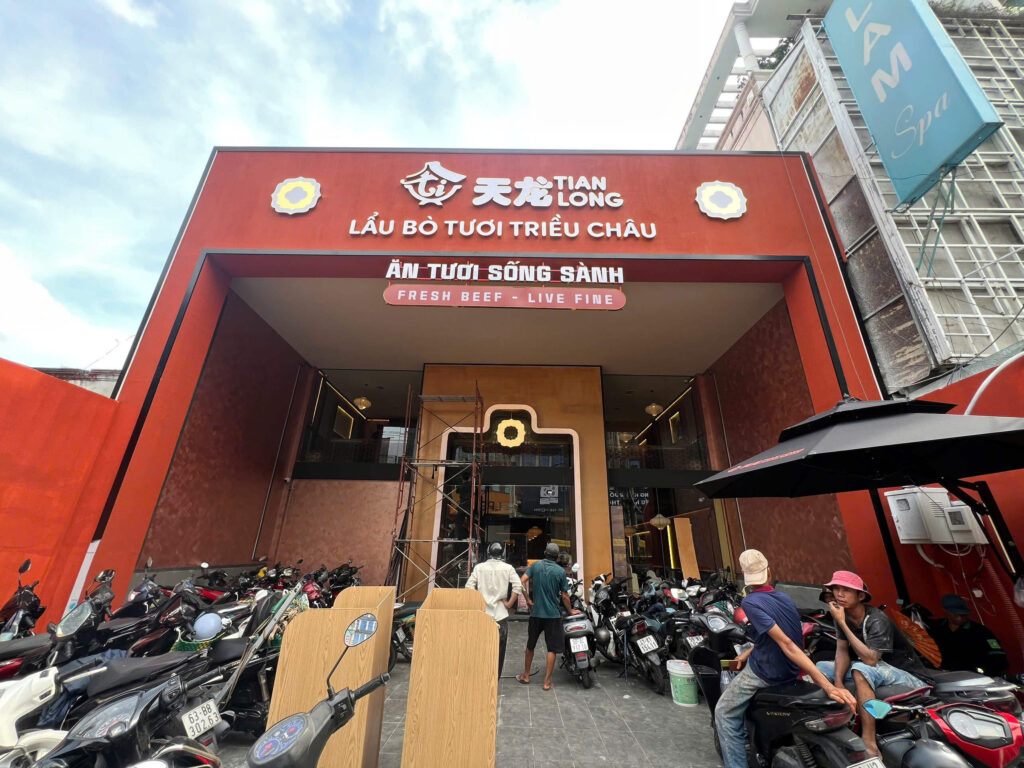 Lam bang hieu dep gia re TPHCM 48 Bảng hiệu alu chữ inox