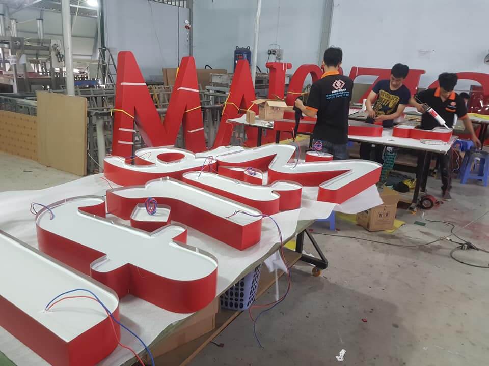 Làm Bảng Hiệu Quảng Cáo Trọn Gói