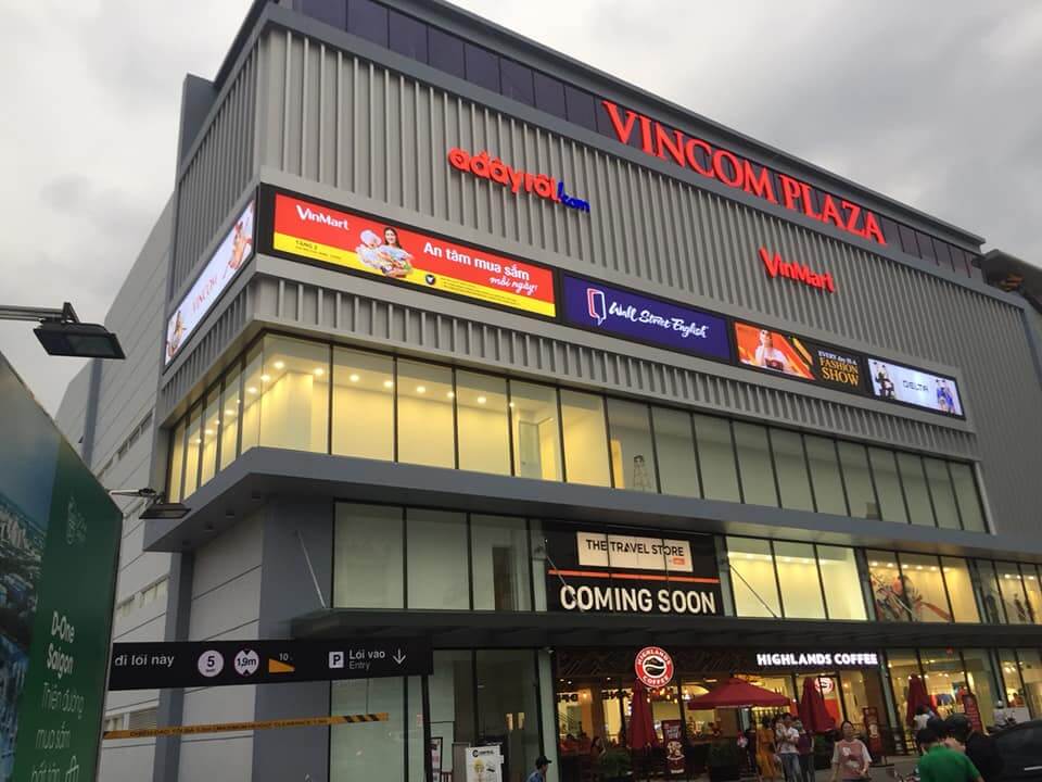 Bảng hiệu mặt dựng Alu Vincom Plaza