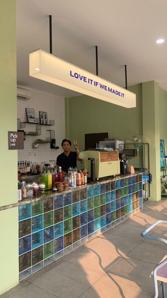 Bảng Hiệu Mica Đẹp, Bền, Giá Tốt | Thiết Kế & Thi Công Chuyên Nghiệp