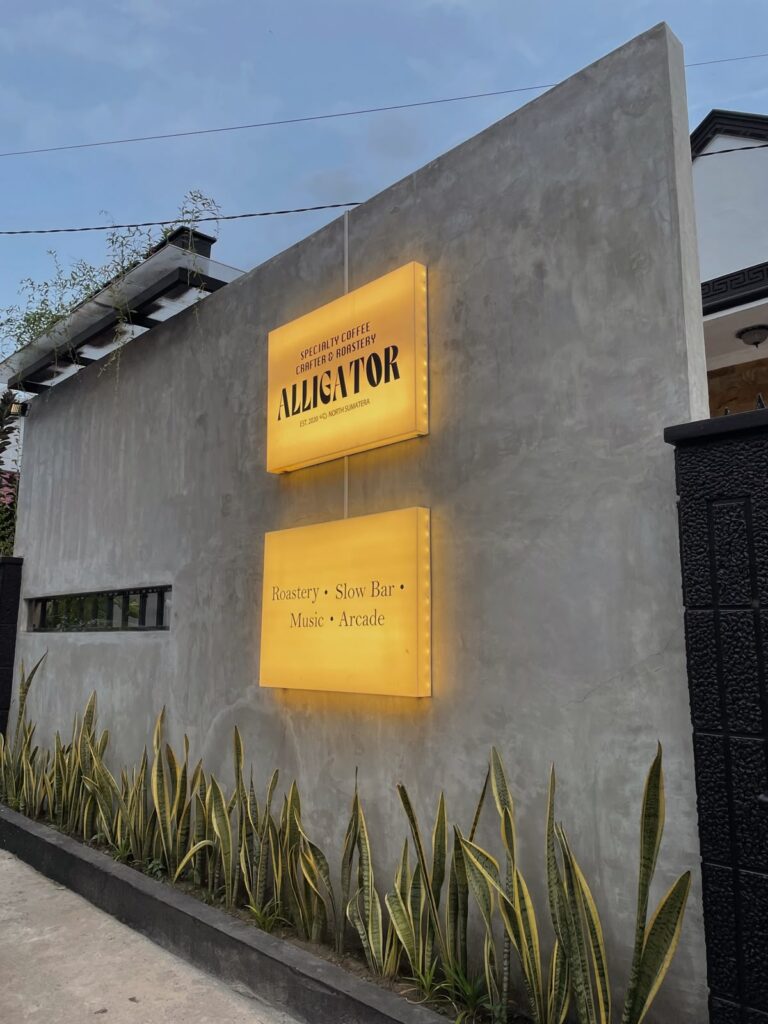 Bảng Hiệu Mica Đẹp, Bền, Giá Tốt | Thiết Kế & Thi Công Chuyên Nghiệp