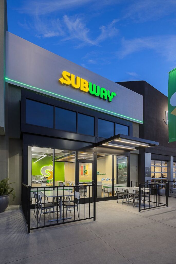 Bảng Hiệu Mica Đẹp, Bền, Giá Tốt | Thiết Kế & Thi Công Chuyên Nghiệp