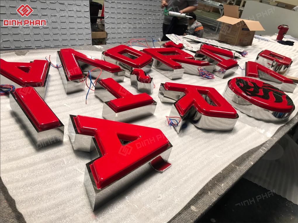 bang hieu mica hut noi gia tot tphcm 12 Làm bảng hiệu chữ mica đế inox