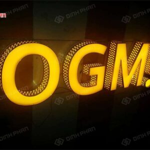 chu inox long mat mica khoet lo chan 05