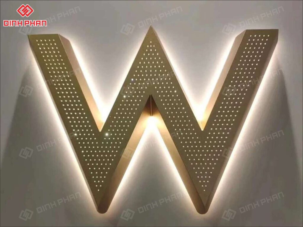 chu inox long mat mica khoet lo chan 12