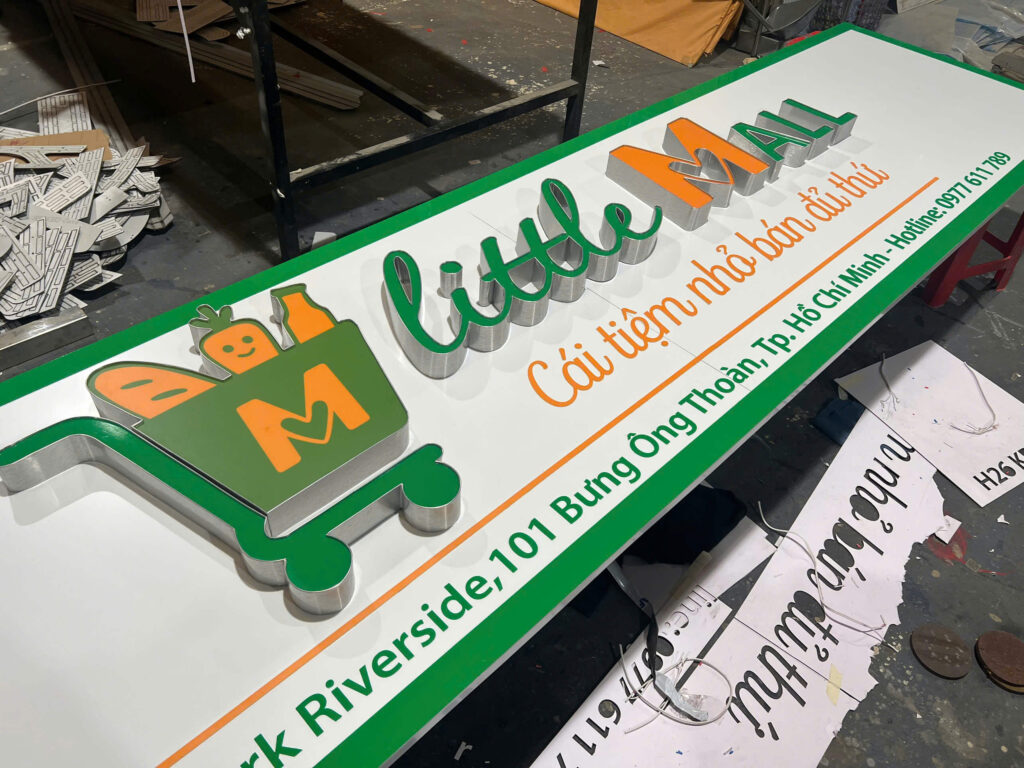 chu inox mat mica 4 Làm Bảng Hiệu Chữ Inox Mặt Mica Cao Cấp