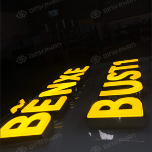 chu inox mat mica hut noi 10