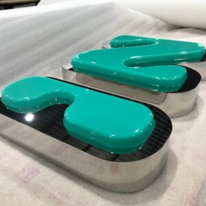 chu inox mat mica hut noi 15