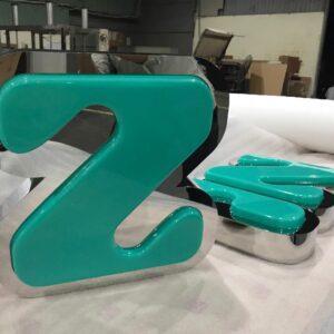 chu inox mat mica hut noi 16