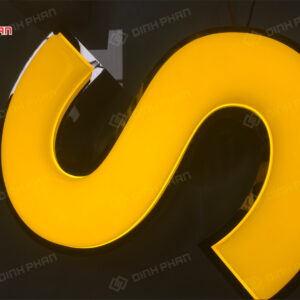 chu inox mat mica hut noi 9