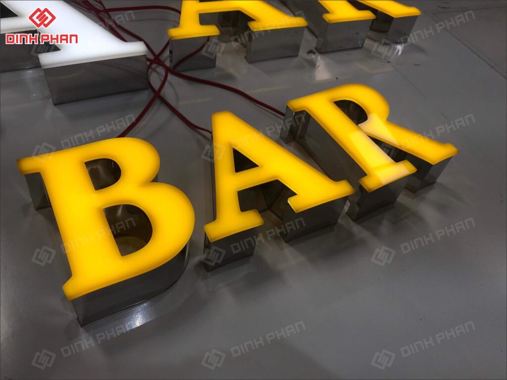 chu inox mat mica khong vien 4