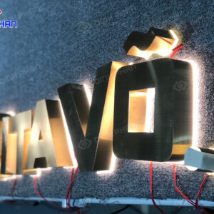 Chữ inox sáng chân