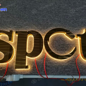 chu inox sang chan 10