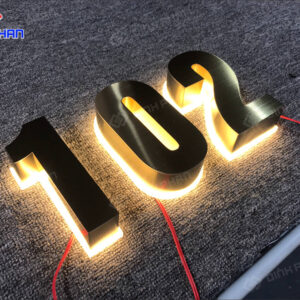 chu inox sang chan 13