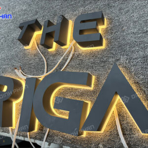 chu inox sang chan 3