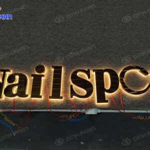 chu inox sang chan 7