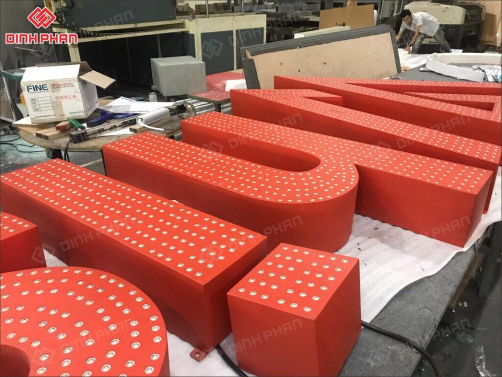 chu inox toa nha kho lon du an whiskycognac 6 1067x800 1