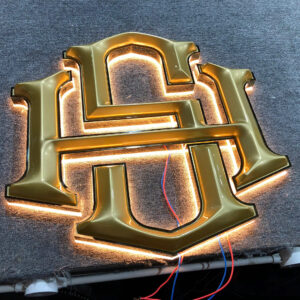 chu mica sang chan 1