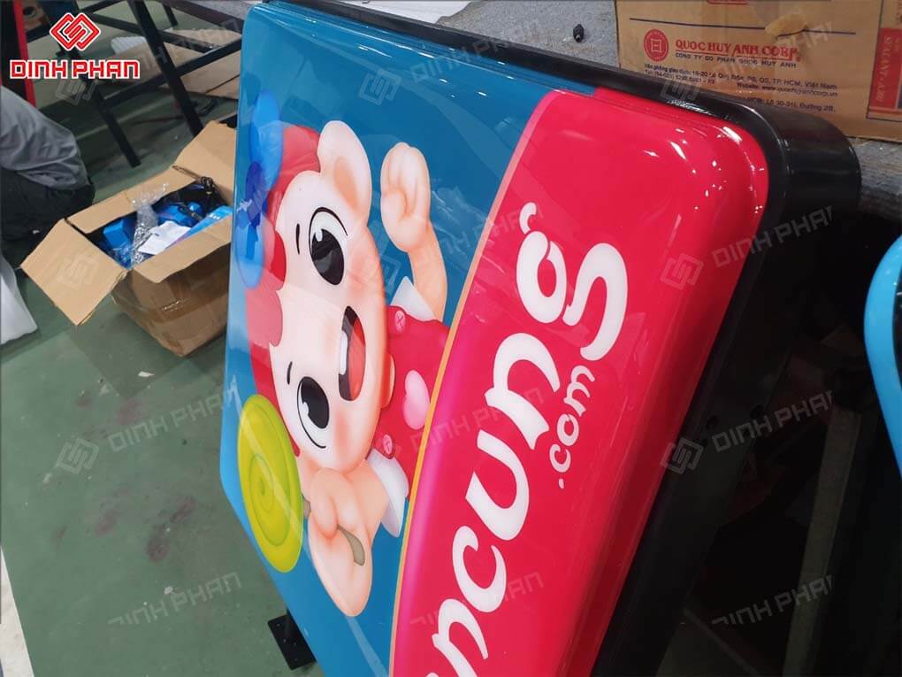 Hộp Đèn Con Cưng – Thiết Kế &amp; Gia Công Hộp Đèn Thương Hiệu Tại Đinh Phan