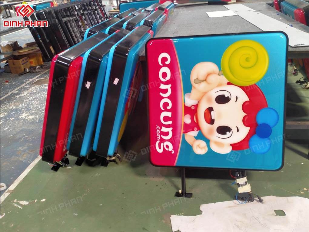 Hộp Đèn Con Cưng – Thiết Kế &amp; Gia Công Hộp Đèn Thương Hiệu Tại Đinh Phan