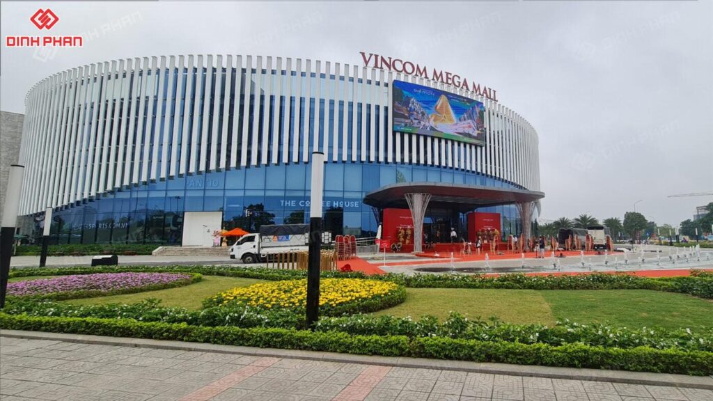 Mặt dựng làm bảng hiệu TTTM Vincom Mega Mall