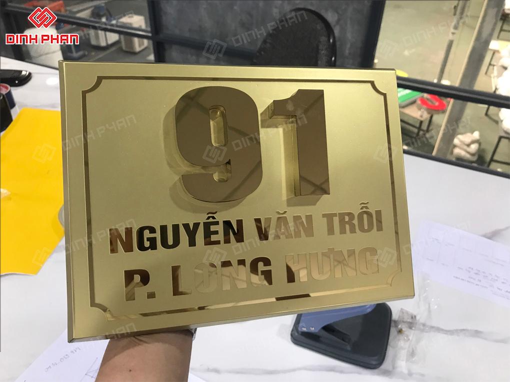 bien so nha chu inox noi