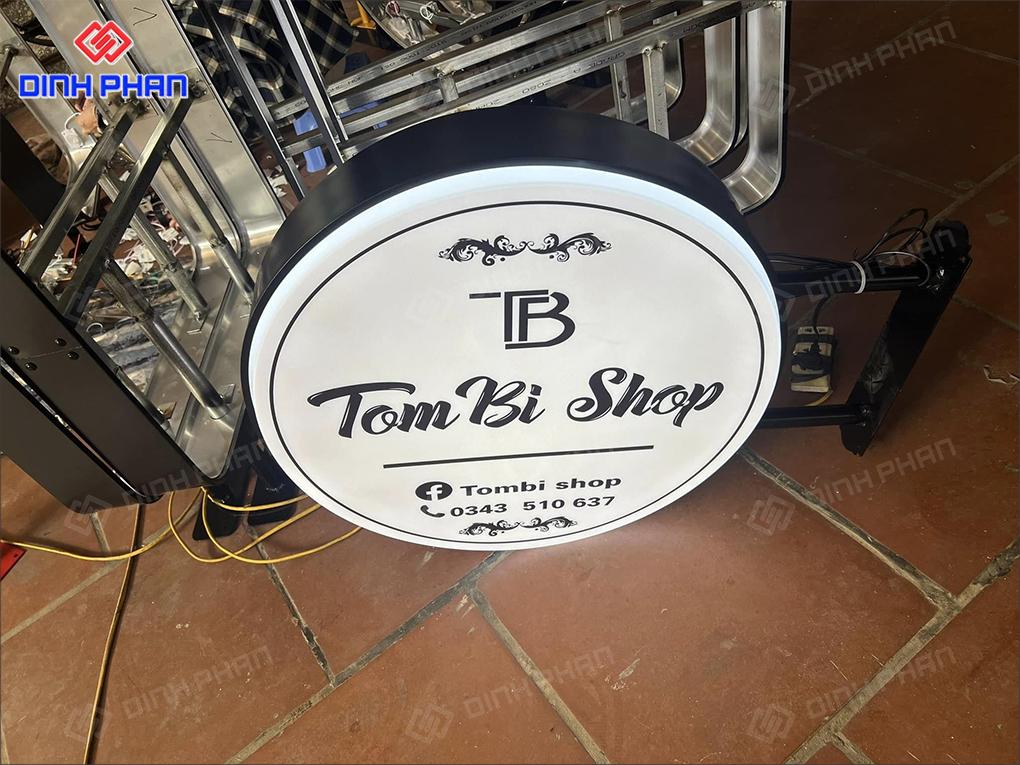 hop den shop thoi trang