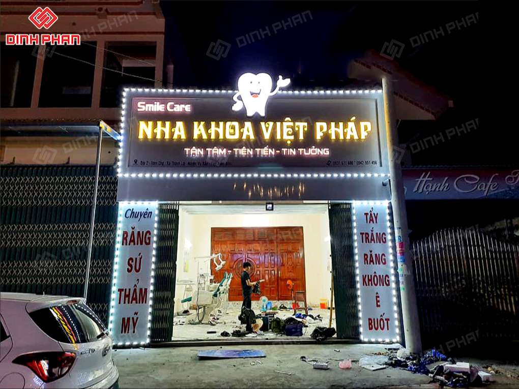 mau bang hieu nha khoa dep