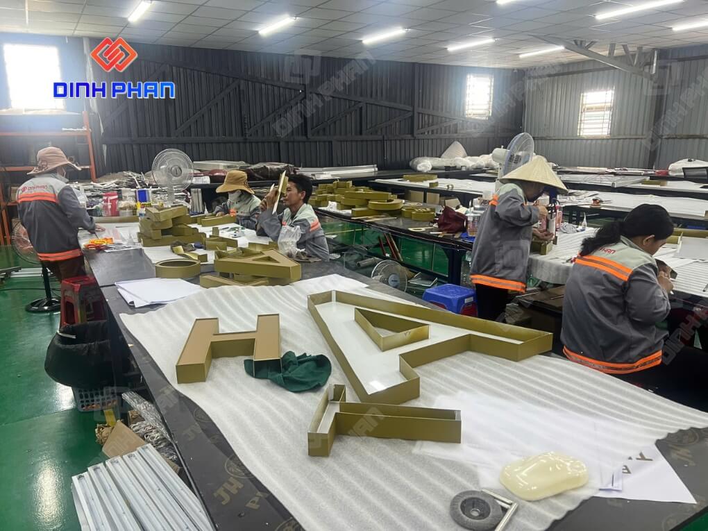 gia cng bo chu The Global