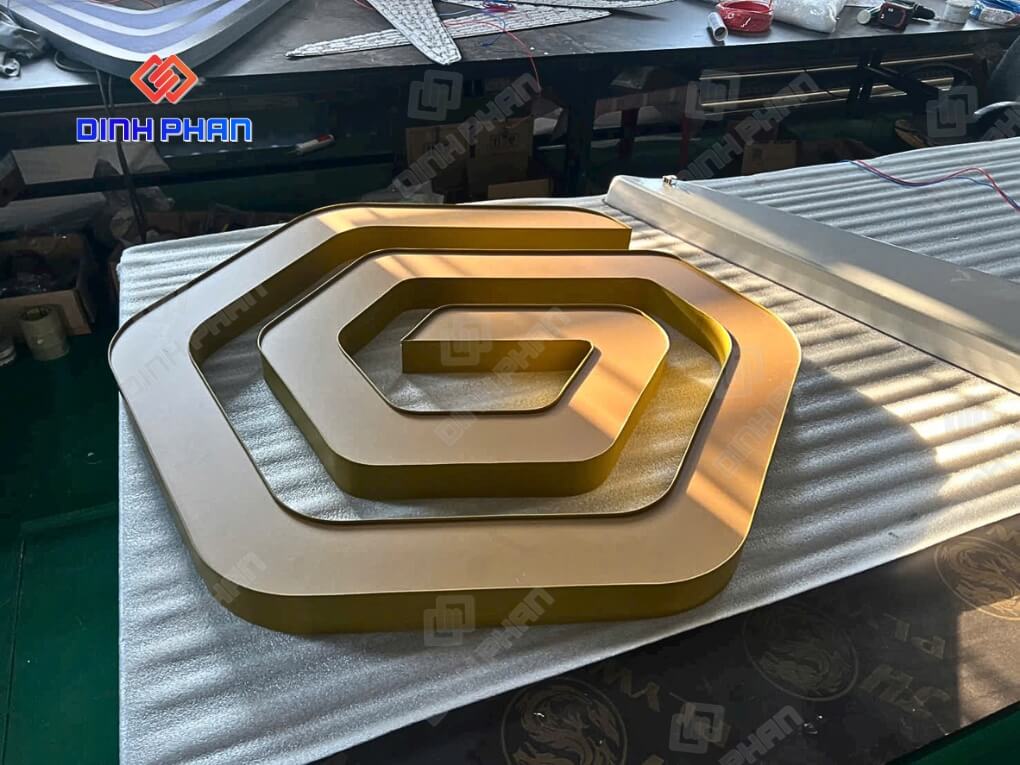 Logo “The Global City”