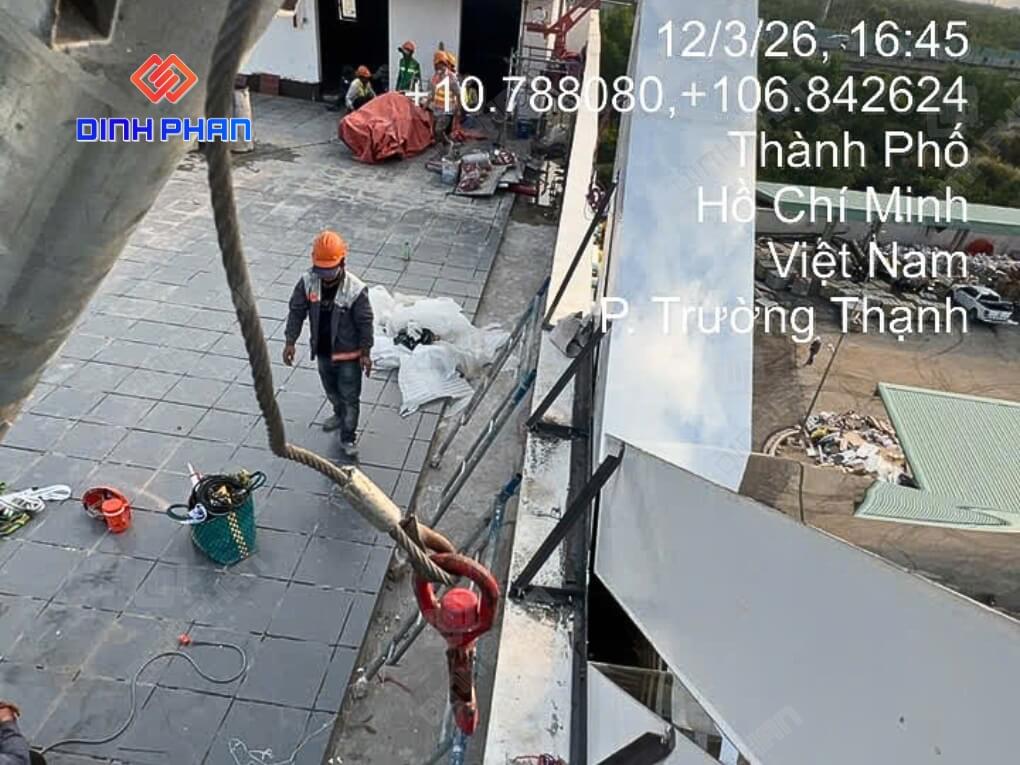 lap dat bang hieu depot