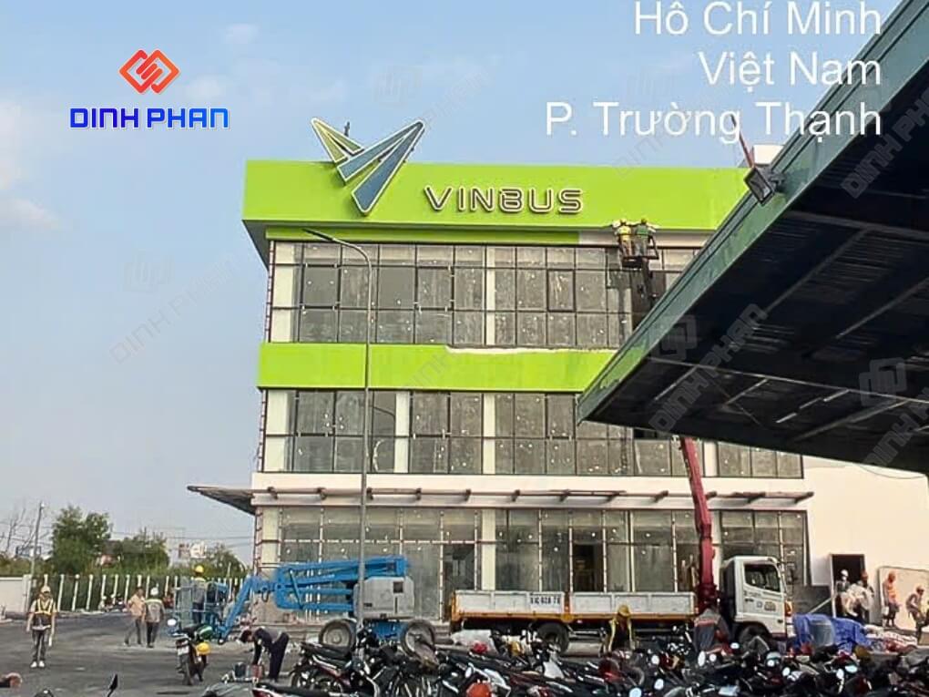 thi cong bang hieu tram depot