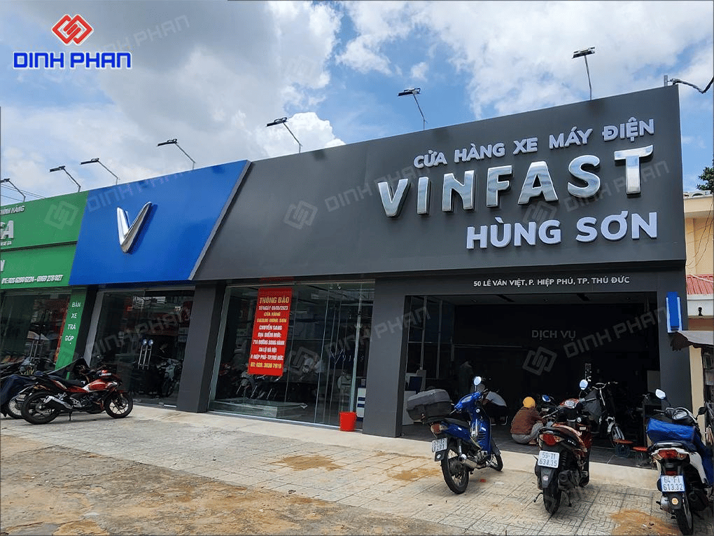 lam-bang-hieu-showroom-vinfast