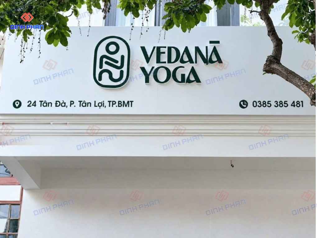 Làm bảng hiệu yoga